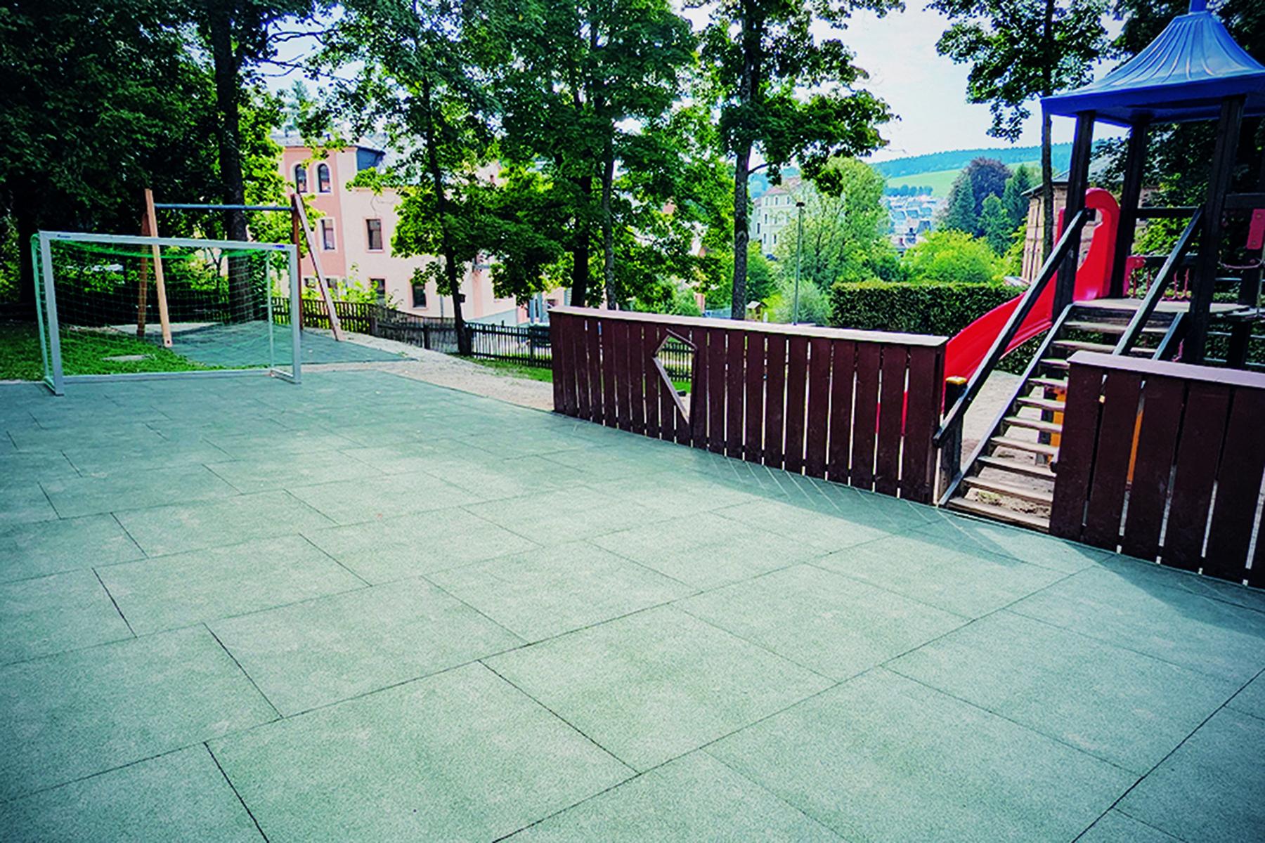 HET Elastomertechnik eltecpur fallschutzplatten