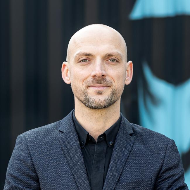 Waldner_portrait pic_3401.jpg