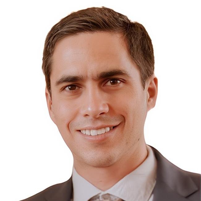 Granja Manuel_portrait pic_3769.jpg