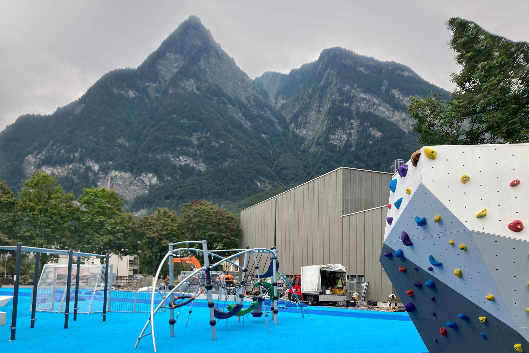 Blue square Balzers
